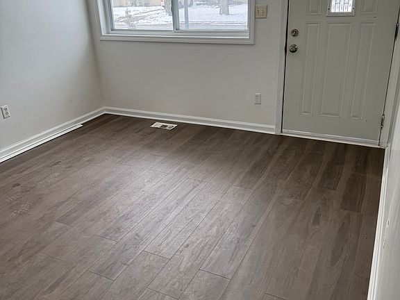 2nd image of 589 Calder Ave