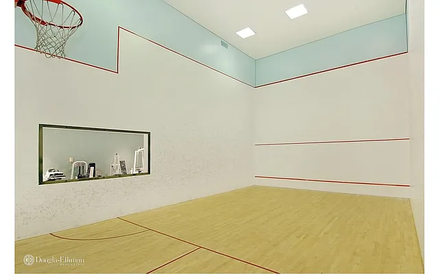 Rented by Douglas Elliman | media 37