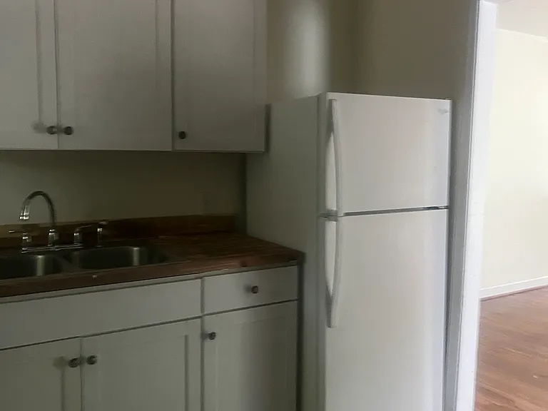 1204 Rosewood St — Photo 6