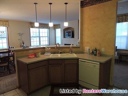 5th image of 11301 Chisholm Cir NE Unit A