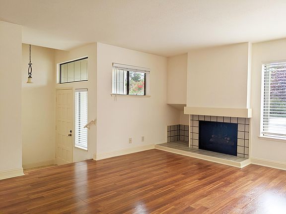 Entry door accessed from Forest Lodge Rd.