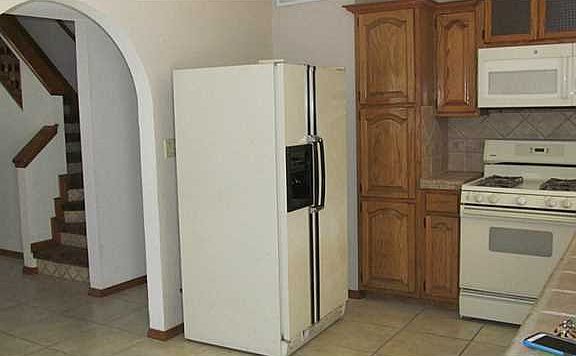 4th image of 12070 Village Gate Dr