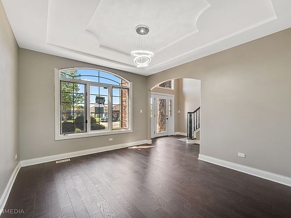 3rd image of 4822 Canterbury Pl