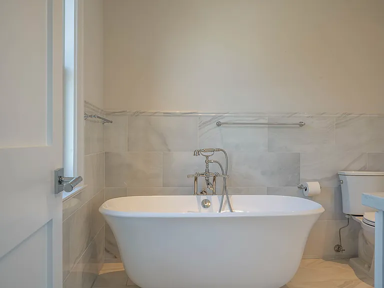 32 Glover St — Photo 14