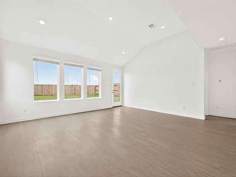 2826 Garden Meadow St — Photo 11