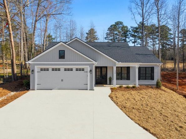 Chickasaw Point - Westminster SC Real Estate - 61 Homes For Sale | Zillow