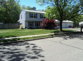 53 Hedgewood Rd, Howell, NJ 07731
