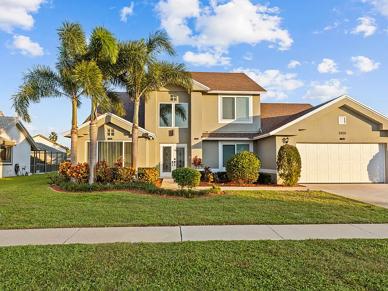 2400 Seaford Dr — Photo 1