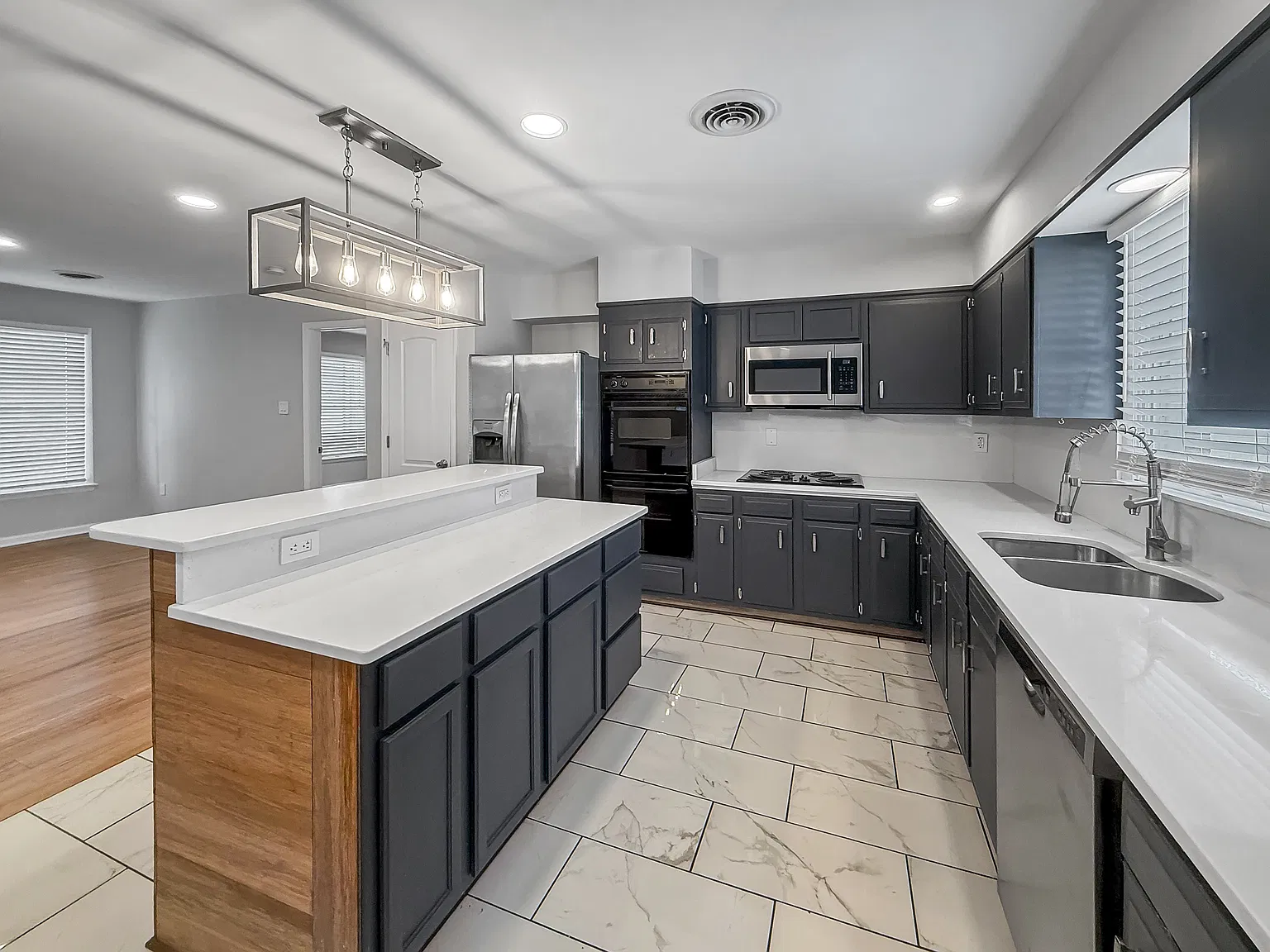 171 Euclid Ave — Photo 2
