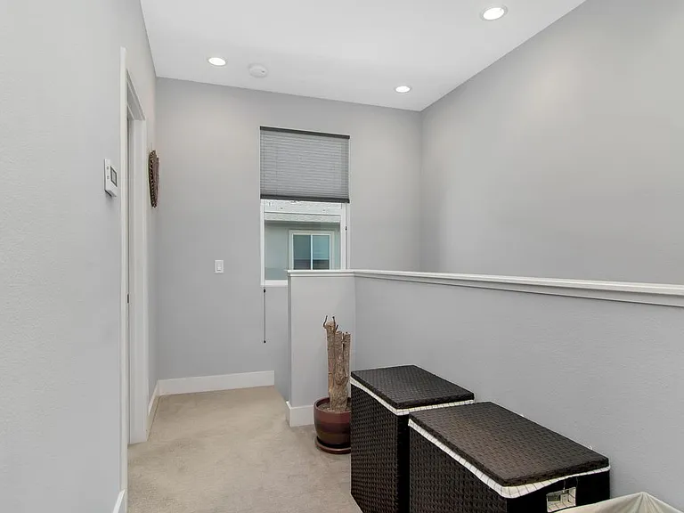 7921 Modern Oasis Dr — Photo 25