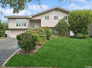 2897 Hewlett Ave, Merrick, NY 11566