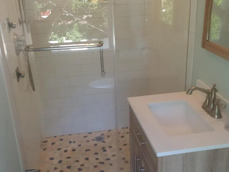 407 Chicago Blvd — Photo 18