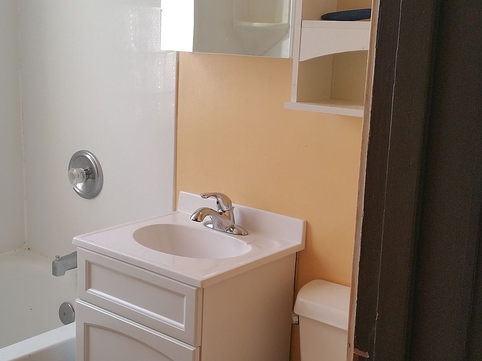 2nd image of 3622 Rosemear Ave #2