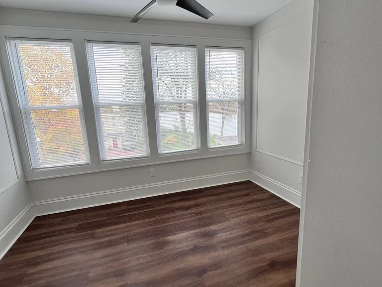 16 Washington Ave #5 — Photo 4