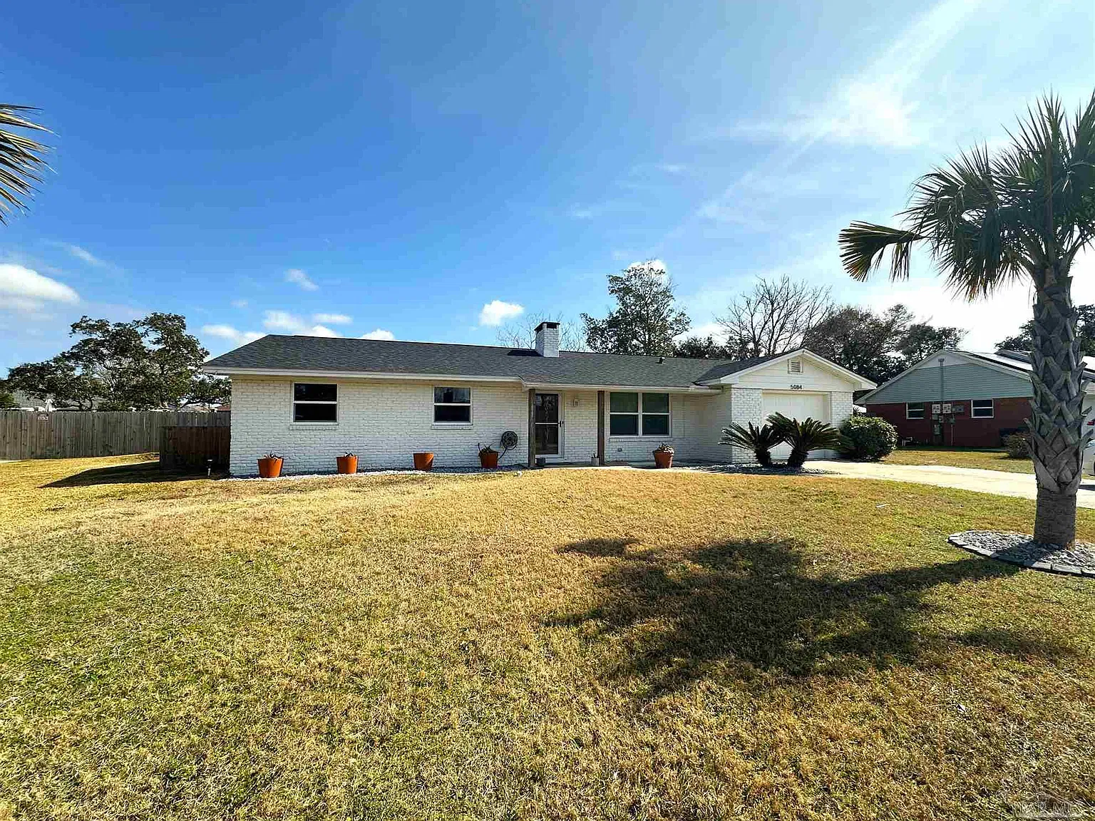 3 bed, 1400 sqft, $1,950 — Photo 1
