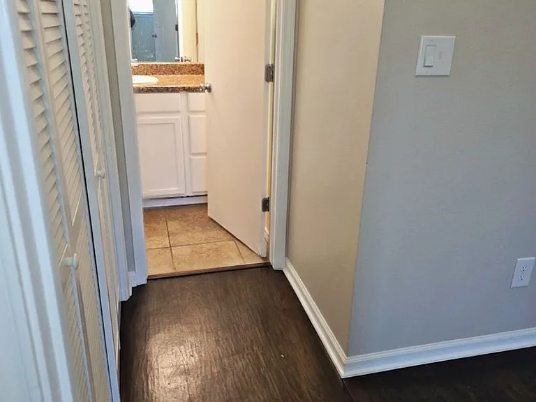 Greenswest Apartments — Photo 18