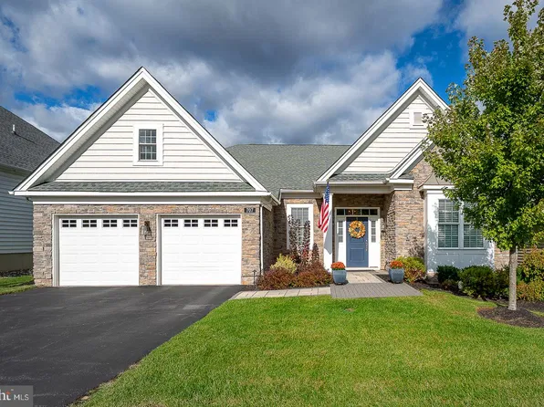 707 Reading Cir, Phoenixville, PA 19460