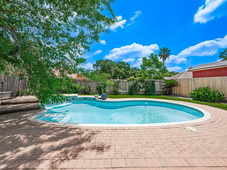 8018 Zimmermann Dr — Photo 41