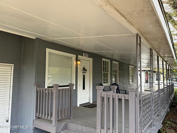 3rd image of 3012 W 15TH Street