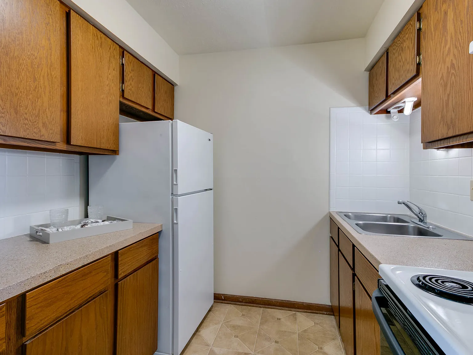 1119 Laramie — Photo 3