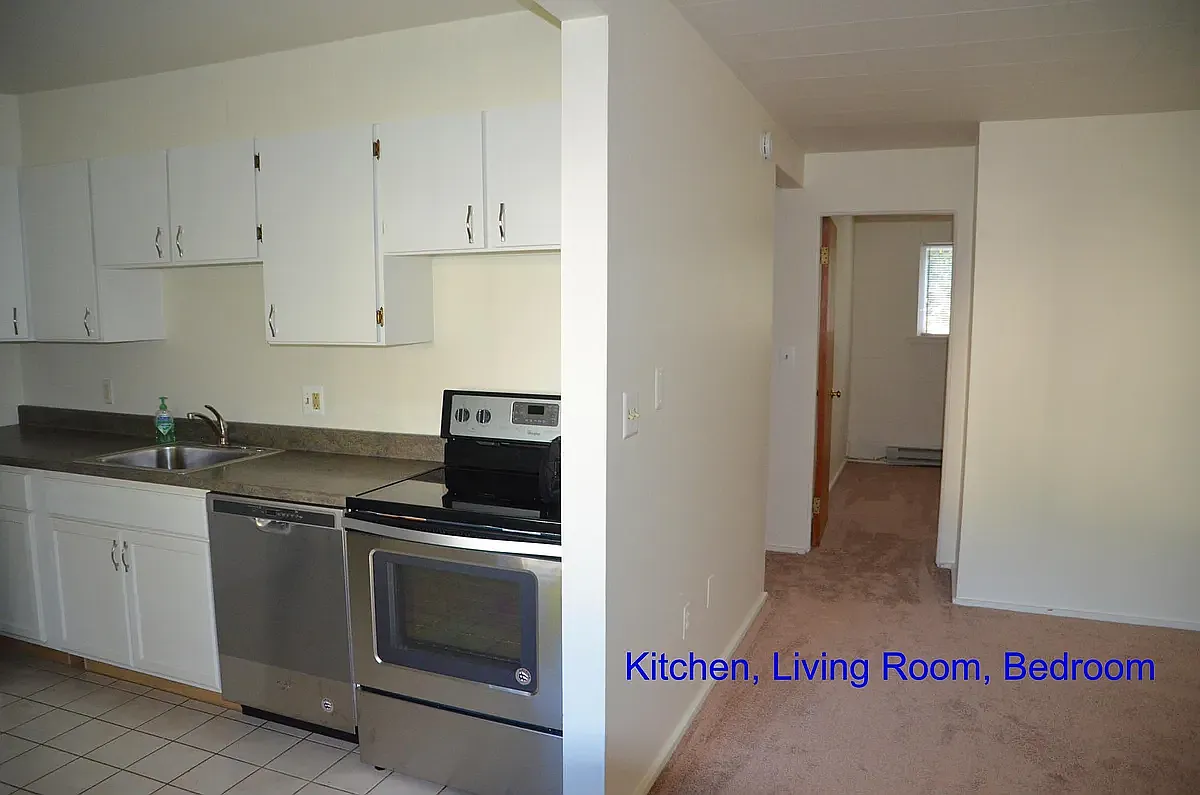 406 Montgomery Avenue — Photo 4