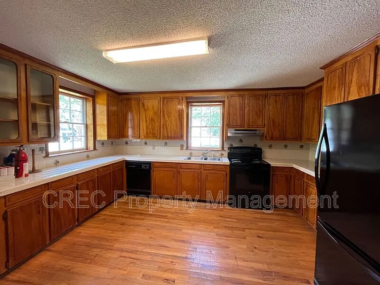 1132 Children Rd — Photo 10