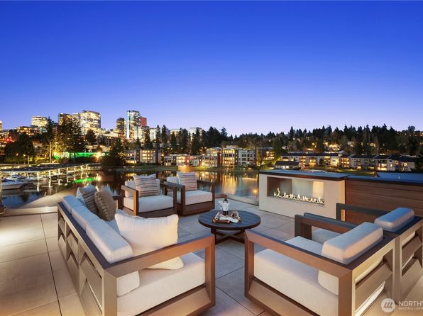 9810 SE Shoreland Drive, Bellevue, WA 98004