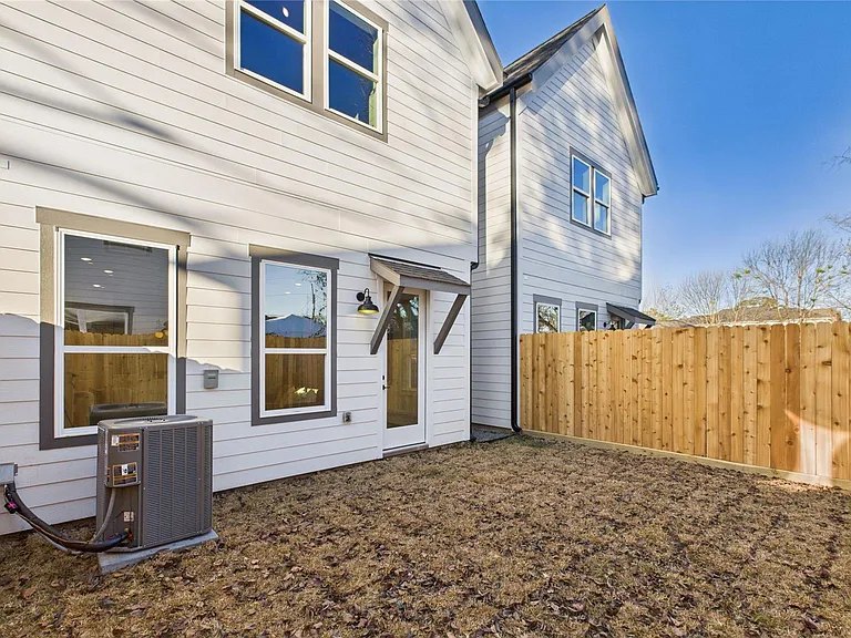5027 Golden Forest Dr #C — Photo 31