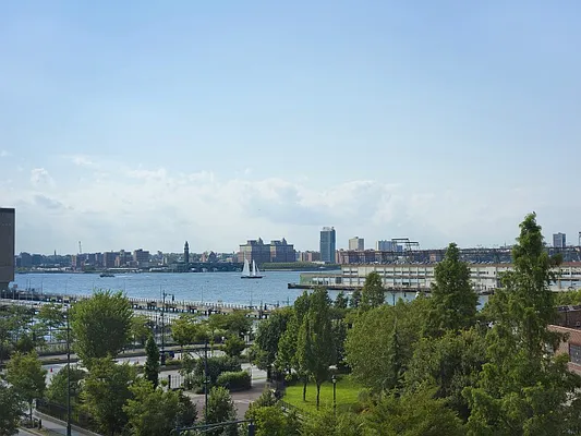 Rented by Sotheby's International Realty | media 37