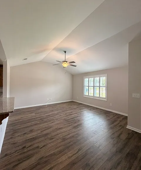 660 Constitution Dr — Photo 6