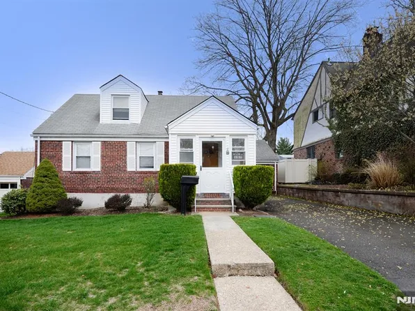 157 Elder Ave, Bergenfield, NJ 07621