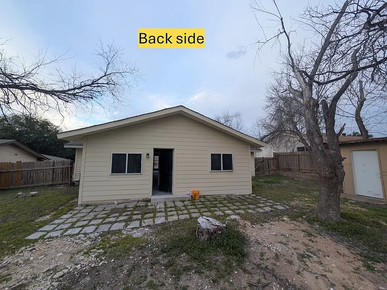 8101 Colony Loop Dr — Photo 12