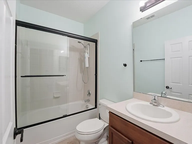 5427 Leighton Ln — Photo 11