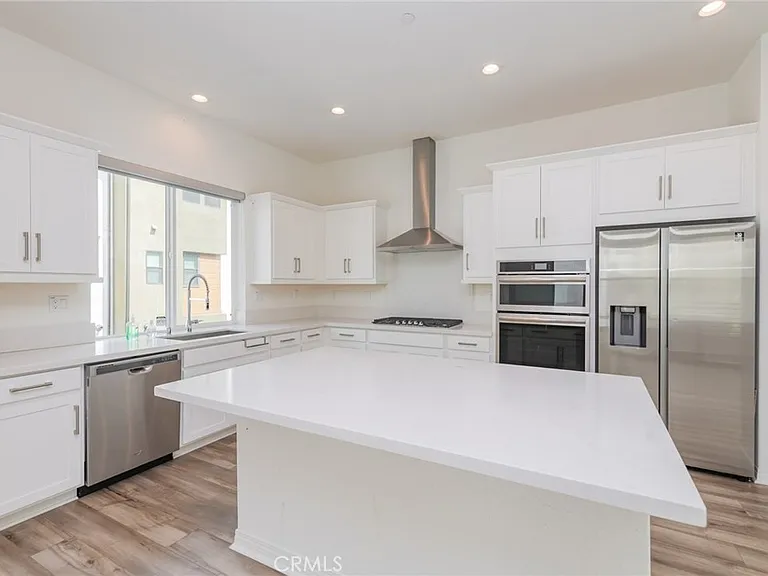 142 Sawbuck — Photo 13