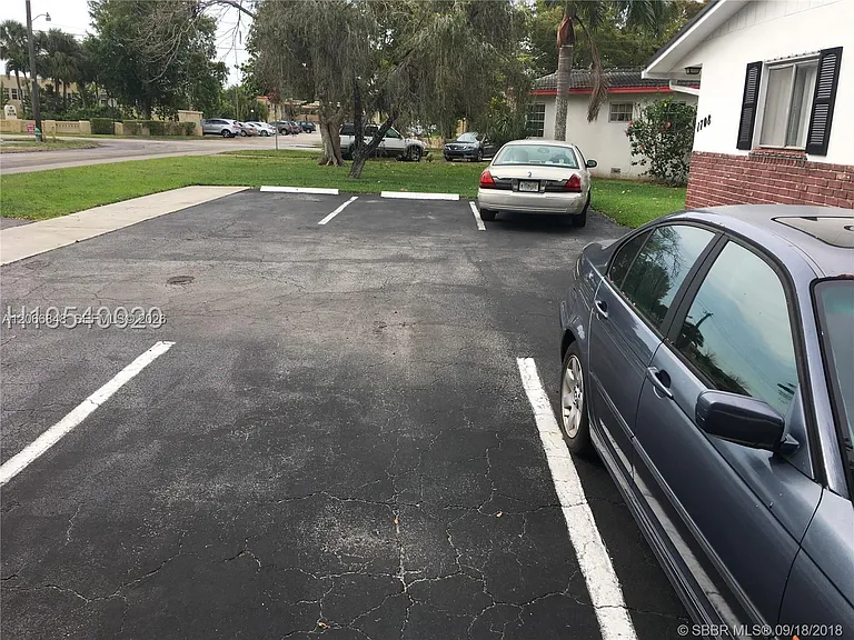 1708 N 16th Ave #3 — Photo 13