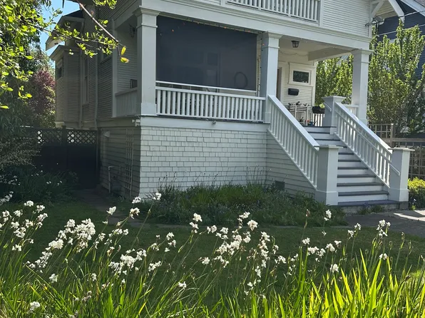 (undisclosed Address), Oak Bay, BC V8S 4V9