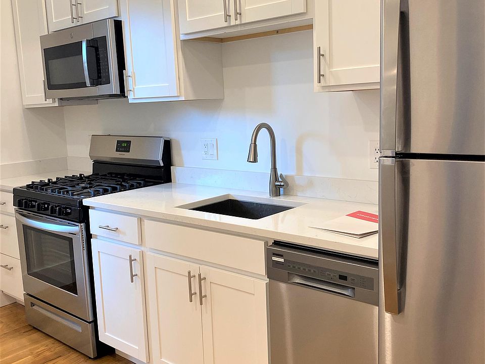 1st image of 32 Robinwood Ave APT 8