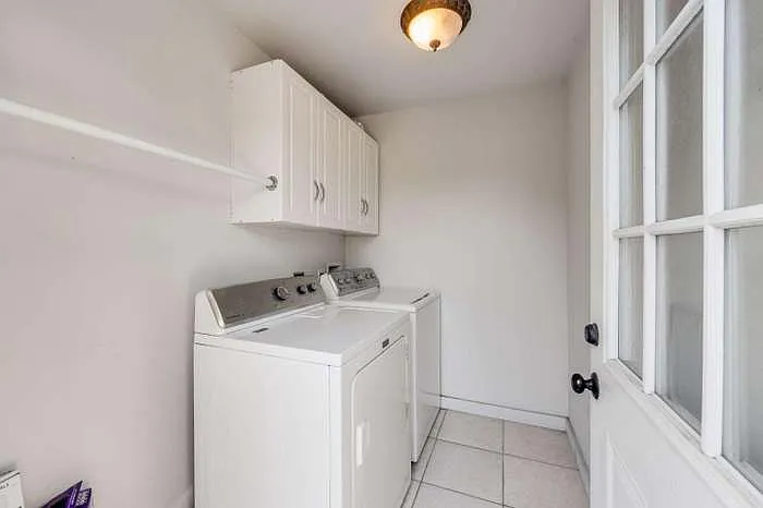 798 Hudson St — Photo 12