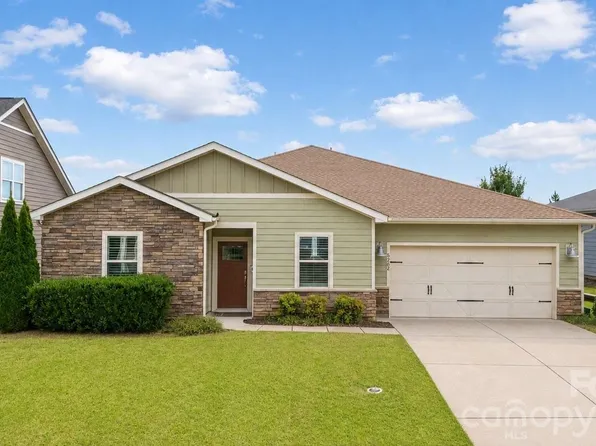 5262 Looking Glass Trl, Denver, NC 28037