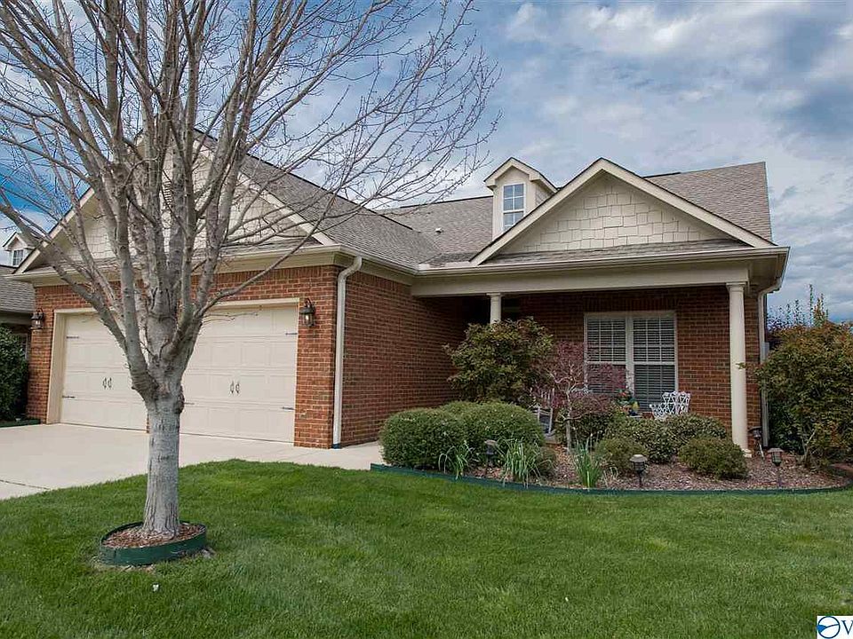 1st image of 2415 Habersham Dr SE