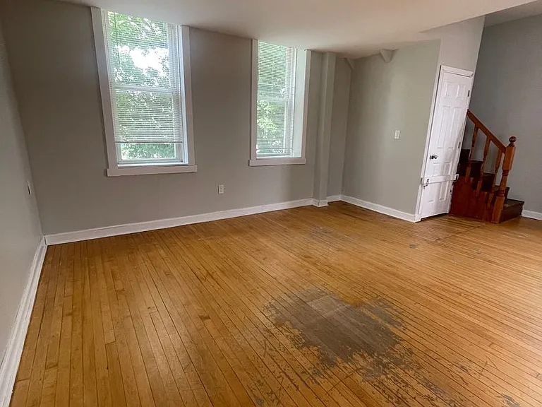3241 S Carpenter St — Photo 2