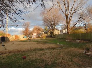 E Pine St, Tulsa, OK 74116