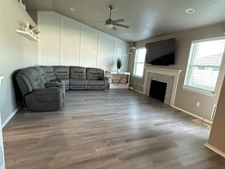 7705 Cassiar Dr — Photo 17