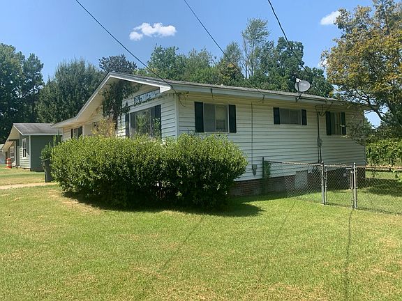 2nd image of 330 Beverly Cir