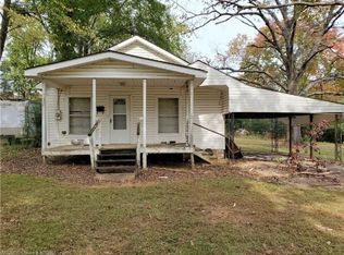 116 E Walker St, Ozark, AR 72949