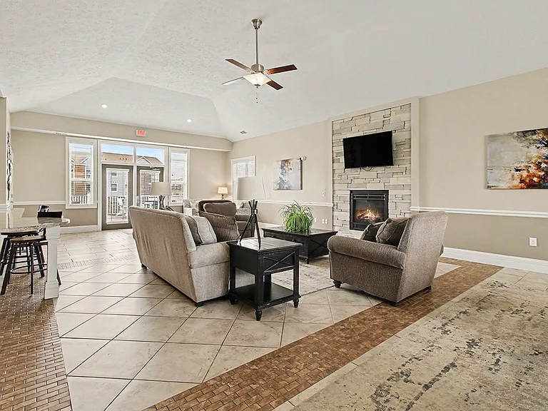 Andover Pointe Apartment Homes — Photo 28