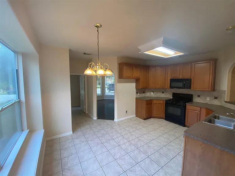 9210 Hidden Lake Cir E — Photo 22