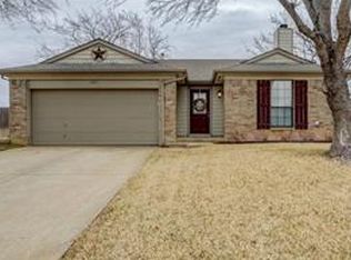 2611 Fountainview Dr, Corinth, TX 76210