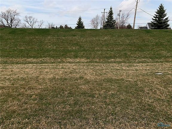 5th image of 10886 Waterview Dr