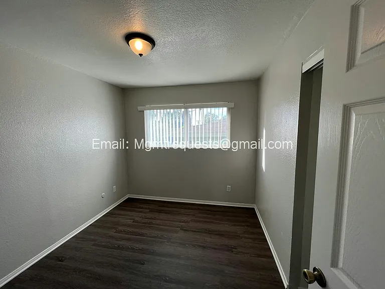 850 Prescott Way #D — Photo 8